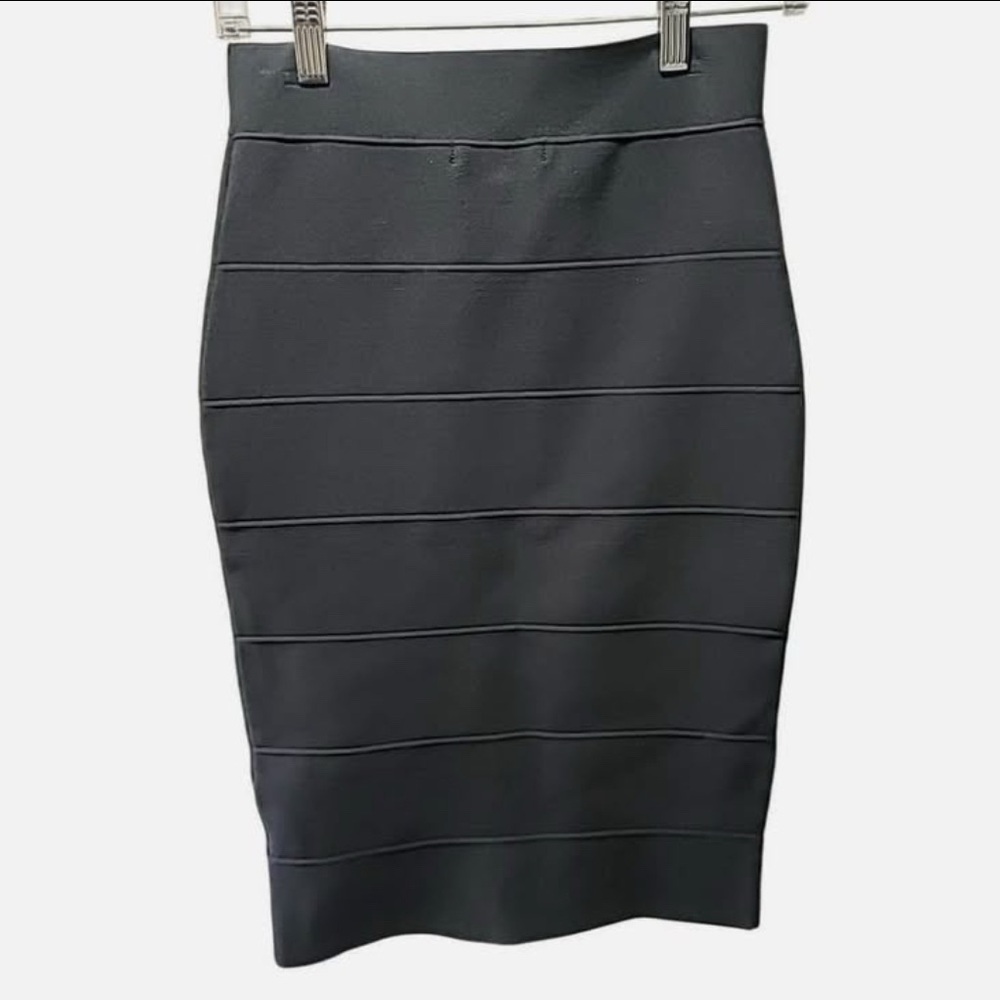 Elegant Black Pencil Skirt